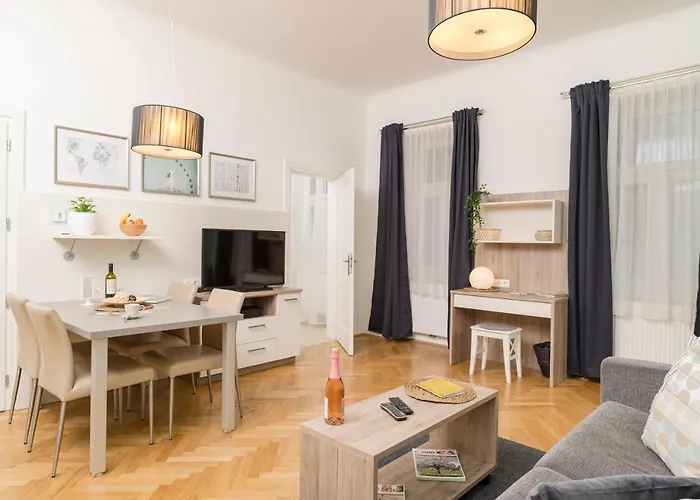 Balcony Dream Mariahilf Апартаменти Відень