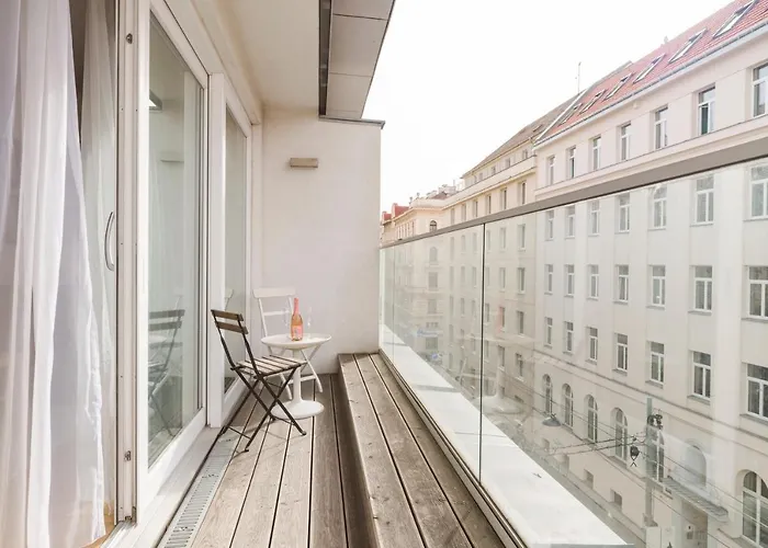 Апартаменти Balcony Dream Mariahilf